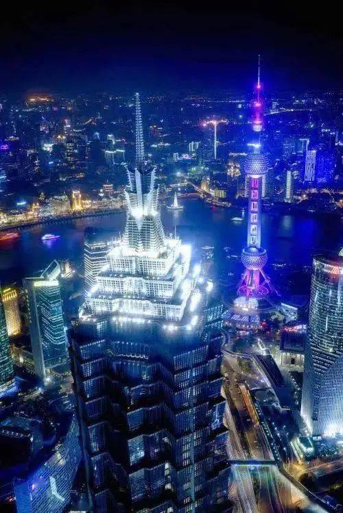 男同动漫肌肉 动漫主角矢代魅力非凡