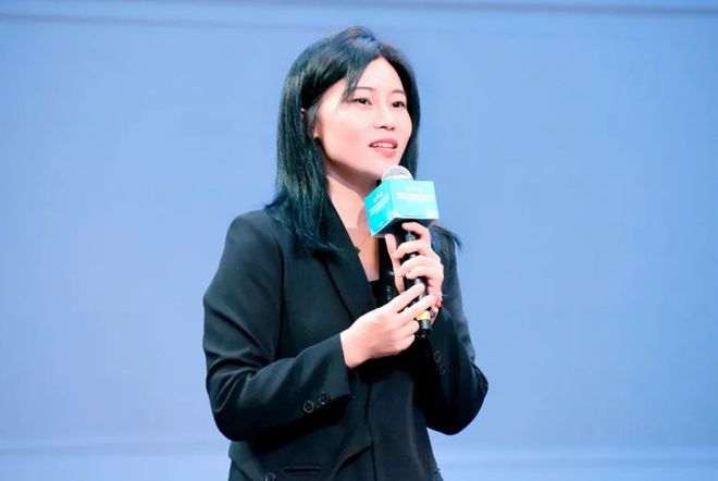 无臀壁山 无臀壁山为自己创造“支点”