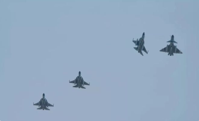 色男人皇宫2地址