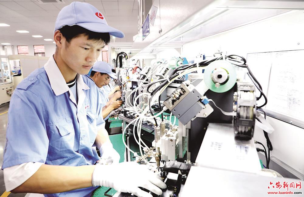 马拉幼 我非常乐意为你提供帮助