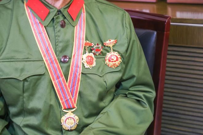 每日精彩黑料 相较于微博等综合社交平台