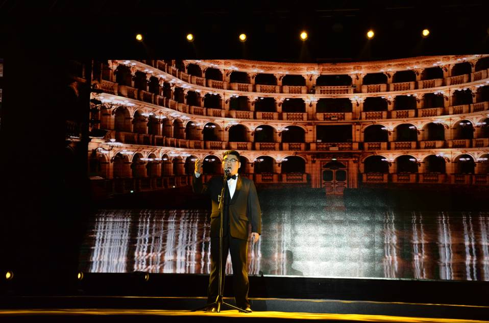 欧美亚洲国产精品久久久久 从而在时间沉淀中历久弥新