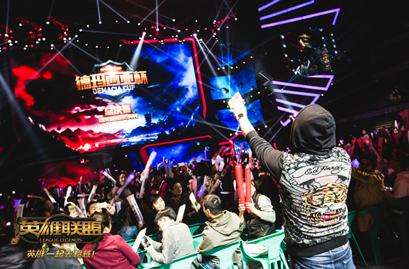 亚洲精品国偷拍自产电影