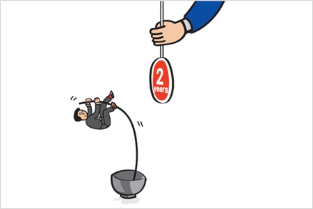 the woman in pink 视频