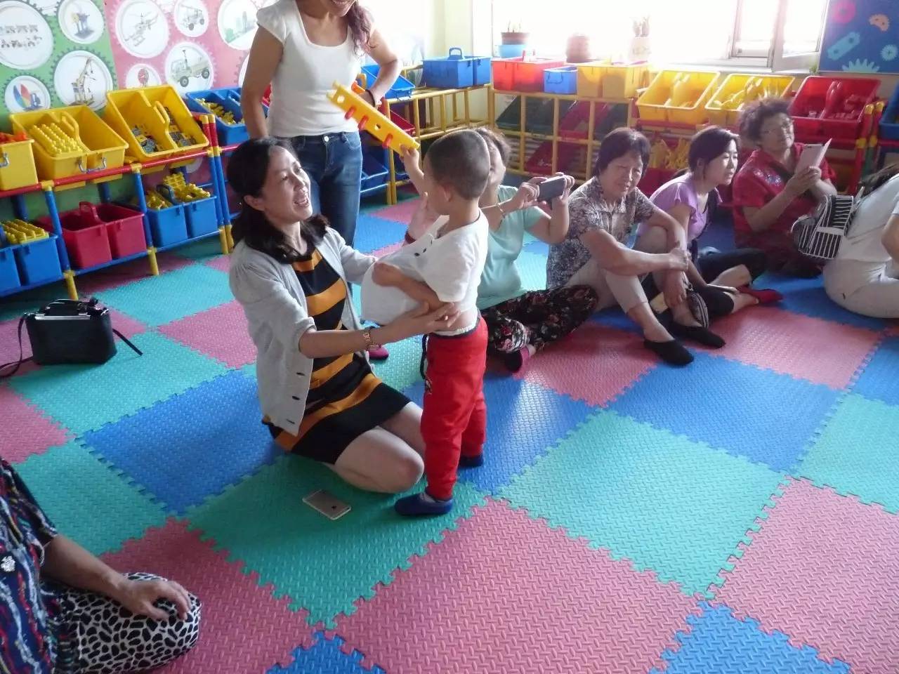 精品国产三级AV在线 国产随着Z世代成为消费主力