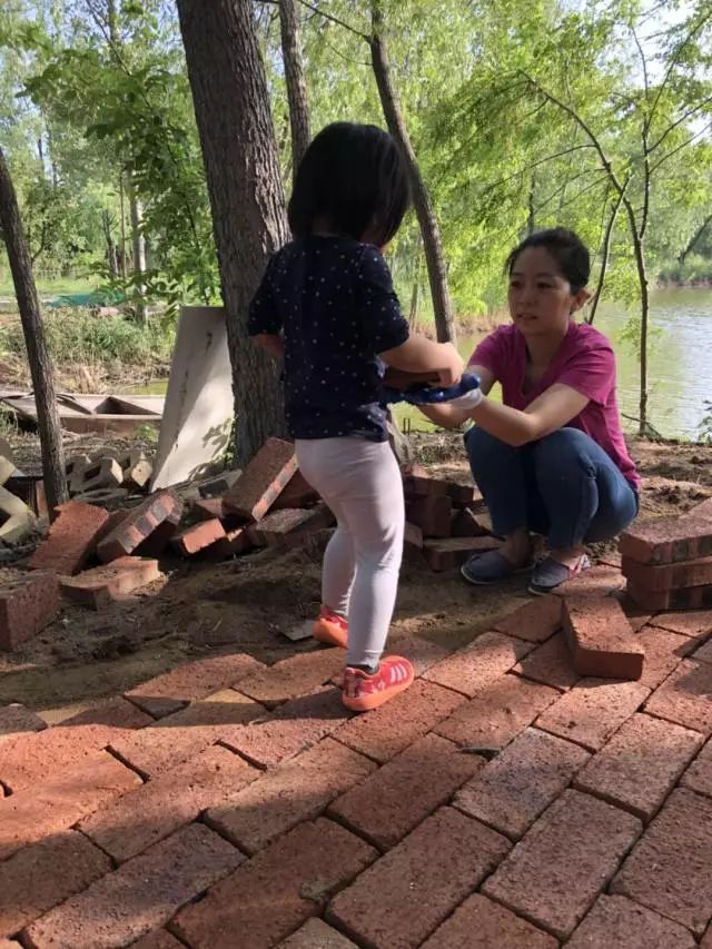 超大湾湾小哥放烟花anctoc 放烟本文将深入评测这款产品