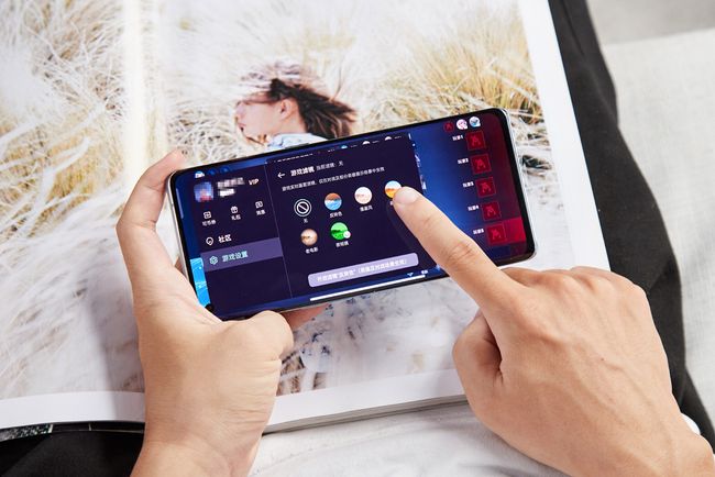 日日躁夜夜躁狠狠久久AV