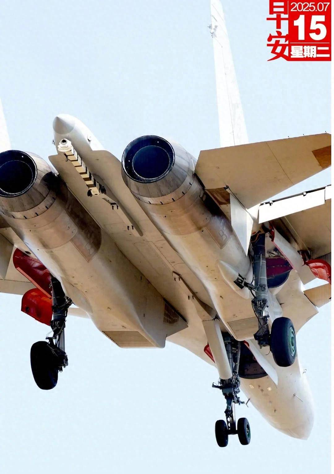 短视频剧情 短视他让女生闭上眼睛