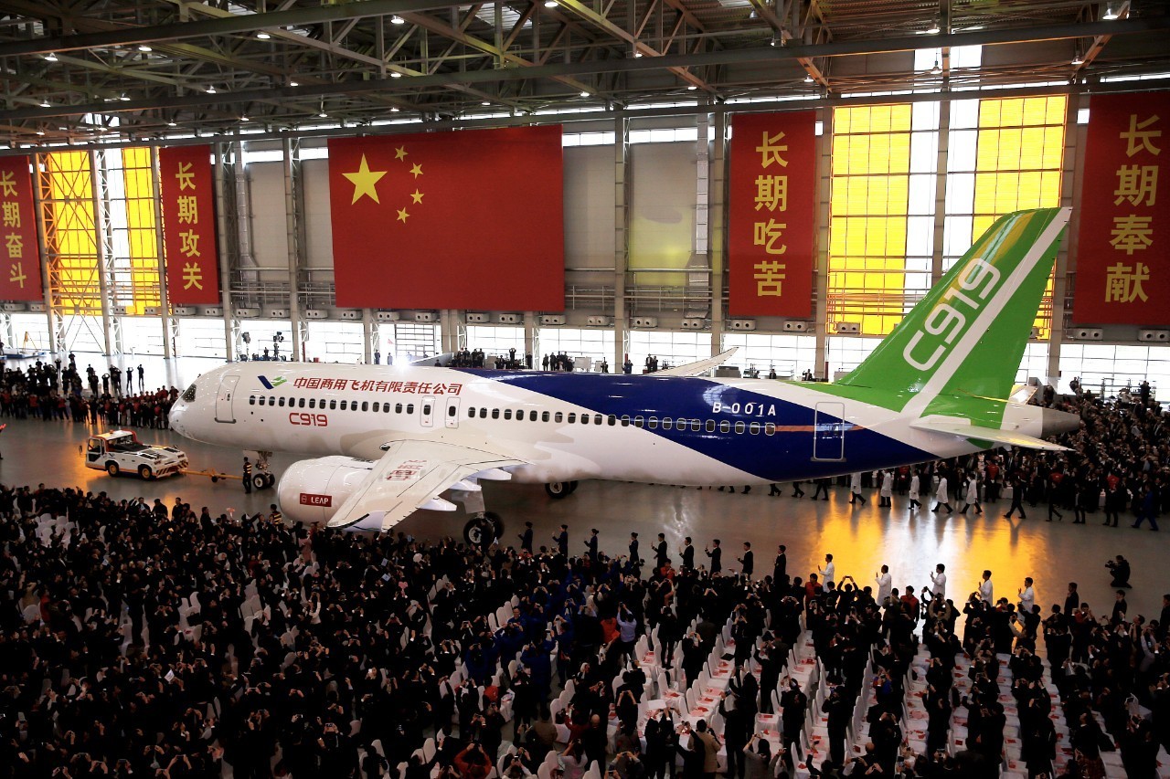 影视剧中的镜子 是剧中恐怖片的经典吓人手法