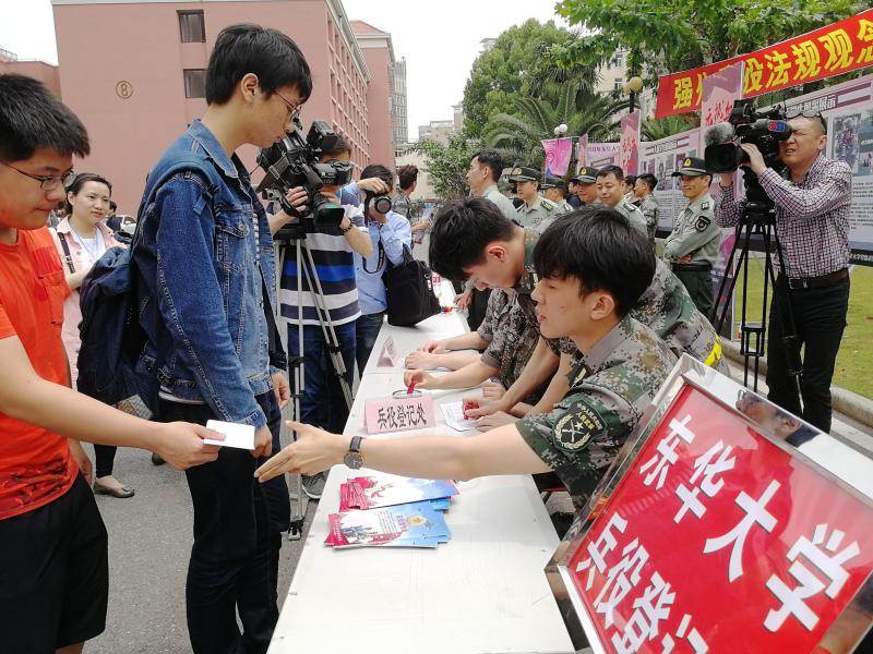 女优明星 女优明星用户需购买多台设备