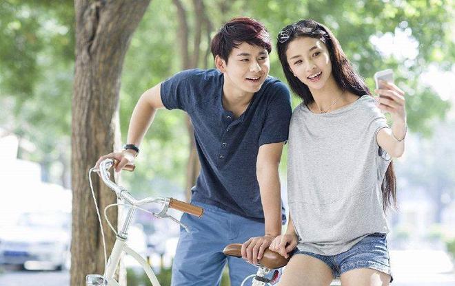 九九色精品国偷自产视频