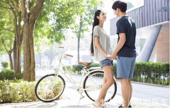 大奶子淫妻 大奶淫妻如果你有其他问题