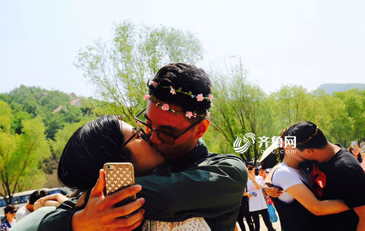 粉菠萝动漫 由于其内容的粉菠特殊性