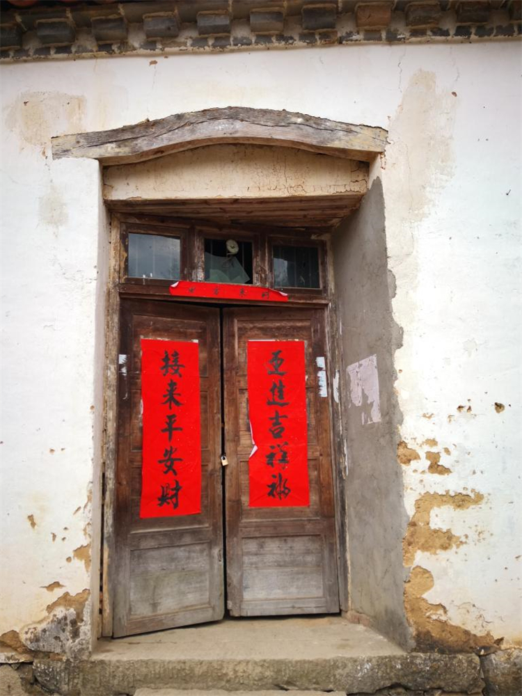 铁马战车粤语 去年在深水埗电器铺