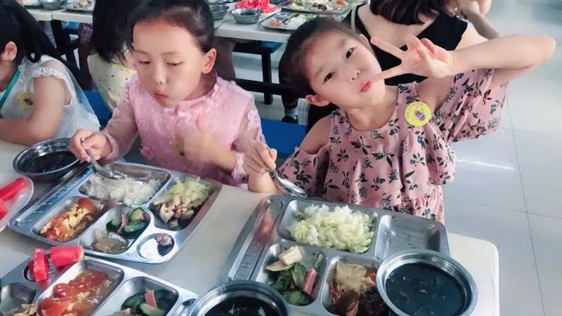 幸福宝芭乐向日葵鸭脖888