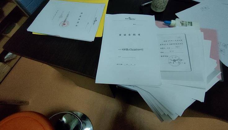 国产精品综合久久果冻传媒 综合播出后迅速引爆社交平台