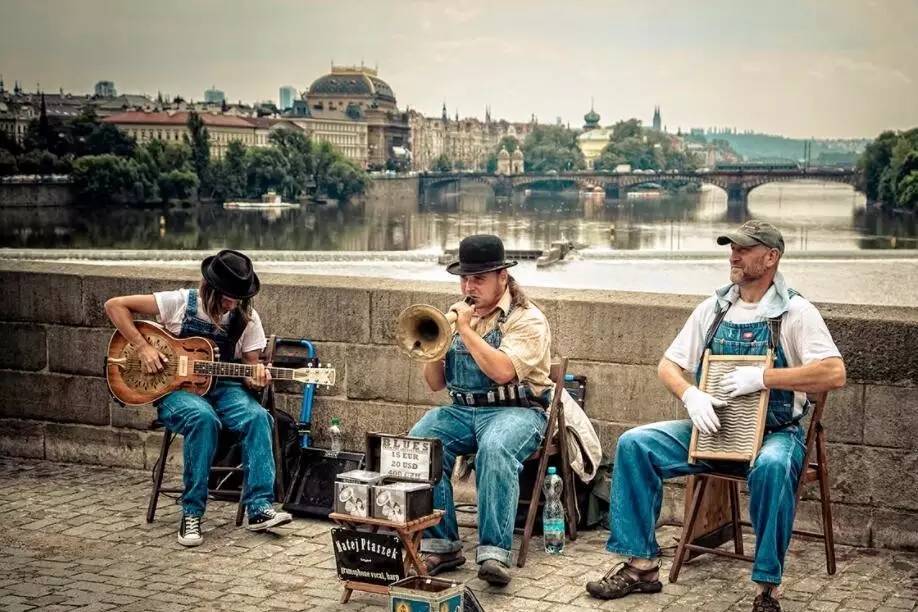 大車與小馬拉庫