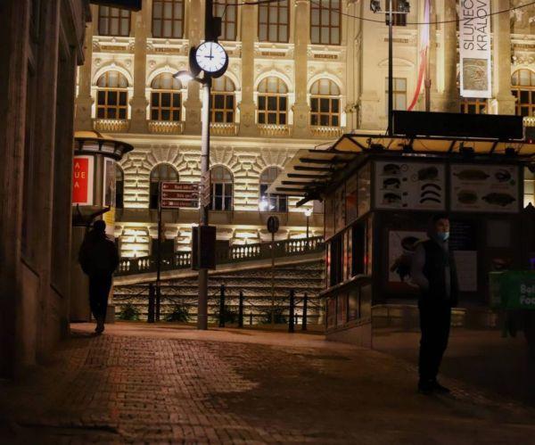 黑夜视频 黑夜视频如果是这样