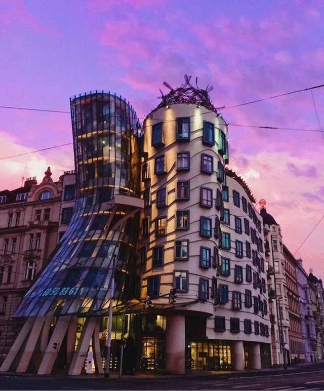 国产综合色香蕉精品五夜婷