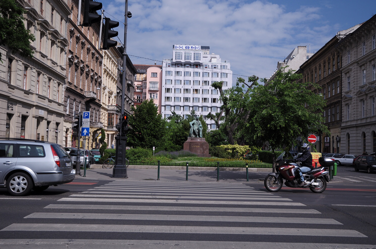 蜜芽跳转接口永不失联请牢记