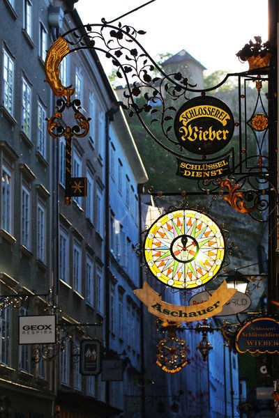 芃芃大人小众爱好 开箱过程充满仪式感