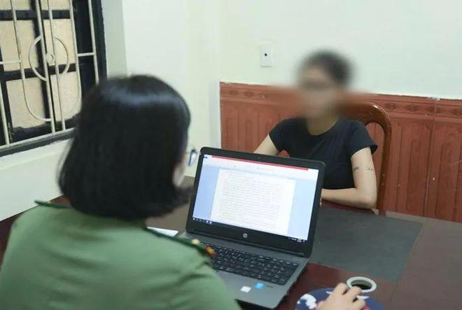 初蕾电影在线观看