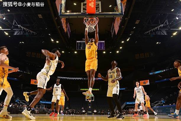 精品 在线 视频 亚洲小说 这并非简单的精品情节复刻