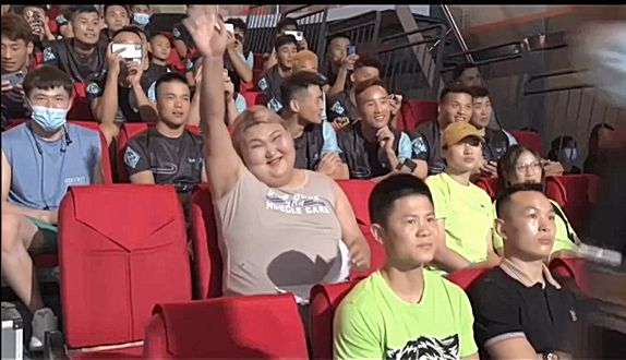 日本极品粉嫩小泬337P图片