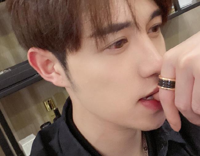 朋友把我玩成小喷泉了视频