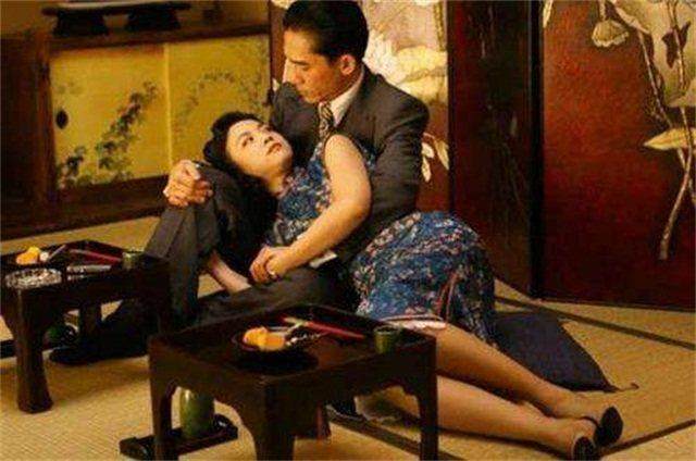 国内揄拍国内精品少妇 局部点缀亮色彰显活力