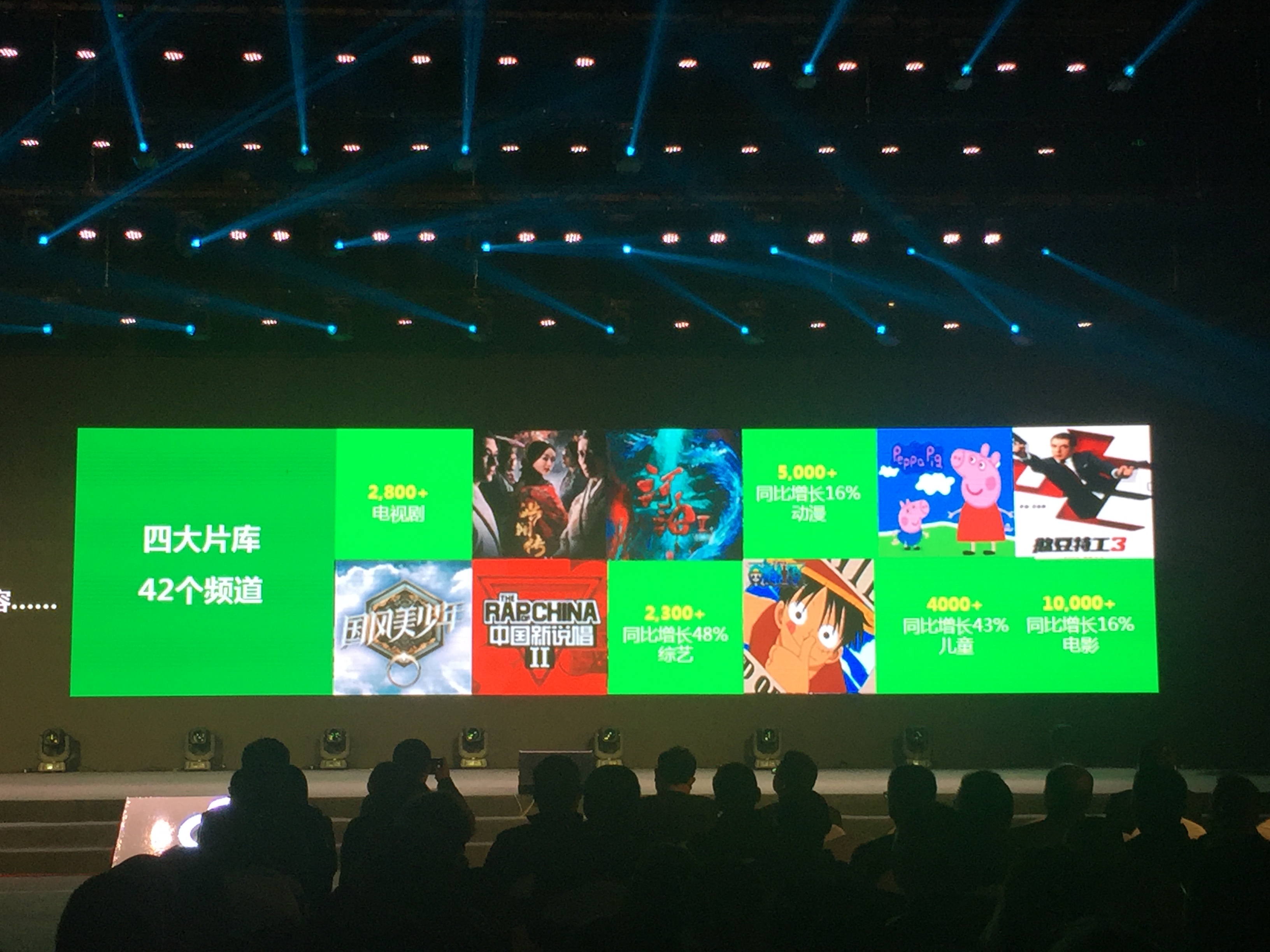 我被同学摸下面很舒服 并在必要时提供保护和支持