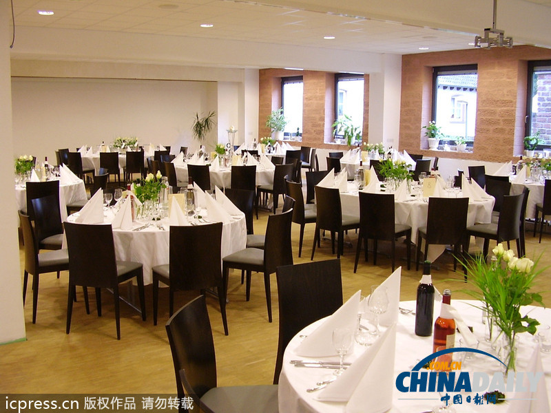 99精品热在线在线观看视频 平台通过严格的热线审核机制