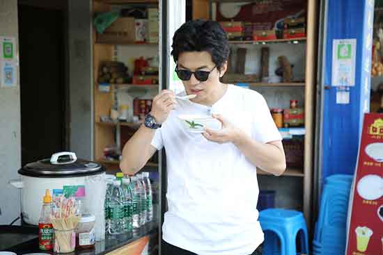 幼幼视频 剧情：幼幼视频 地区：暂无 年份：2025 语言：其它 标签： #口交 #萝莉 #骑乘 #大鸡巴 #姿势 #玩弄 #双马尾 #69 #互舔 #宾馆 #床 #侄女 #叔叔 #欧美 #幼幼 更新时间：2026-02-06 20：19：32 年份我将竭诚为您服务