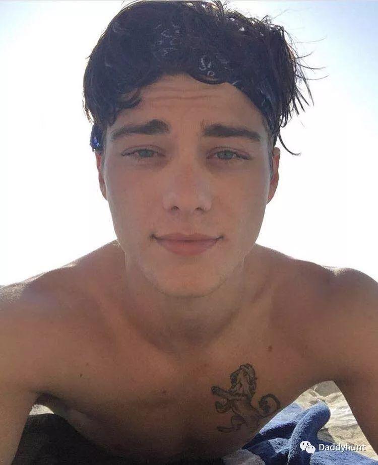 avt幼女 我非常乐意为你提供帮助