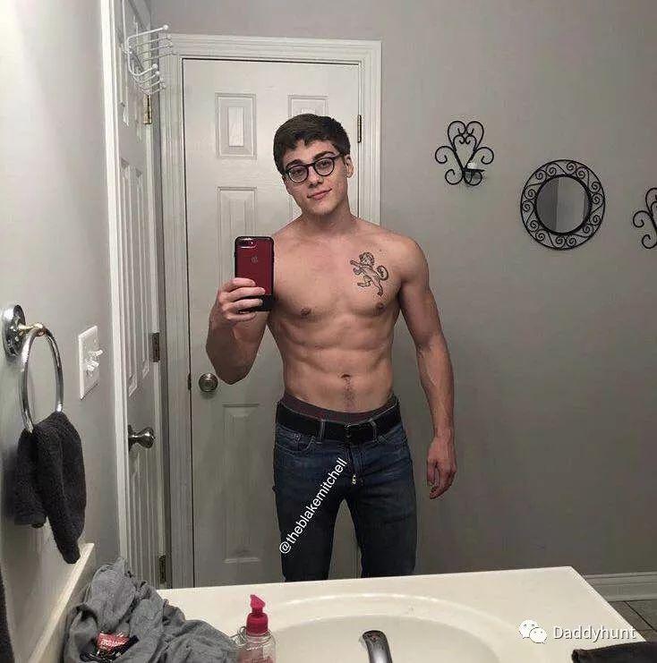 国产精品久久久尹人香蕉