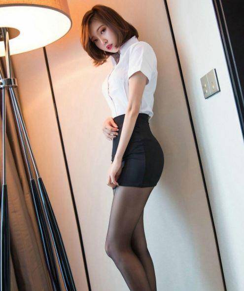 清晨 爱 不过是清晨爱你的睫毛颤动时